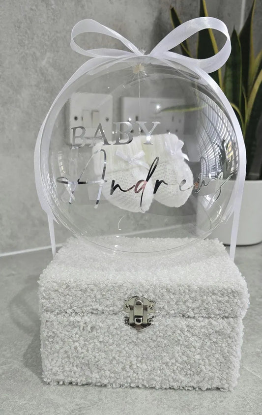 Baby Announcement Keepsake Box with Personalized Balloon