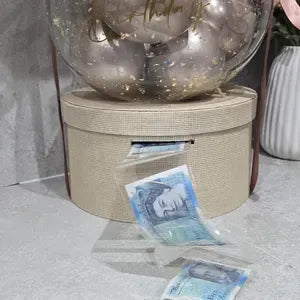 Birthday money pull balloon